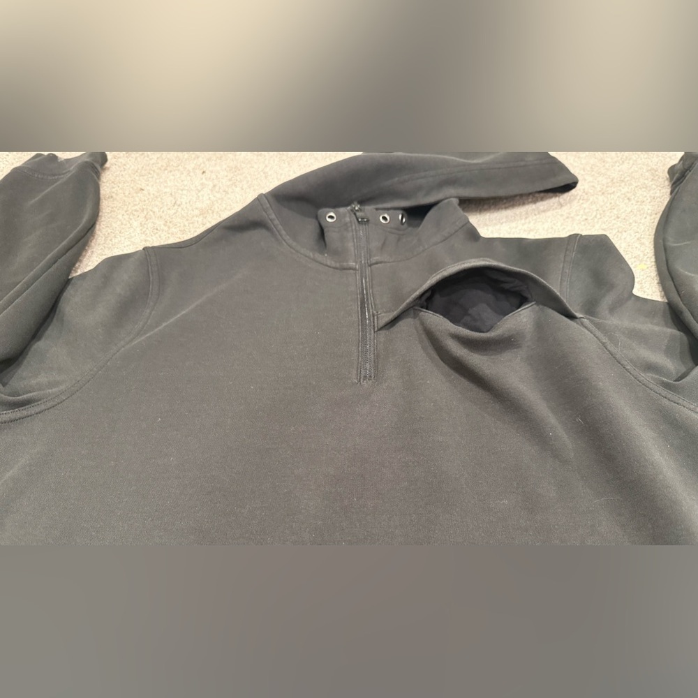 Banana Republic Men’s L Black Moisture-Wicking 1/4 Zip Hoodie Pullover - Picture 7 of 12